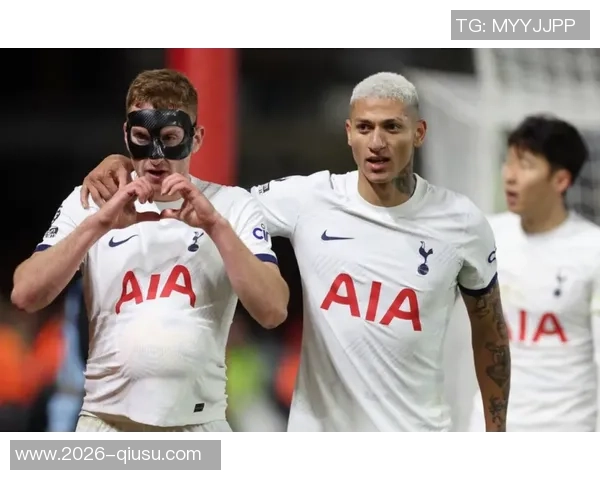 科贝尔失误致小贝林厄姆被断球后红牌离场引发争议