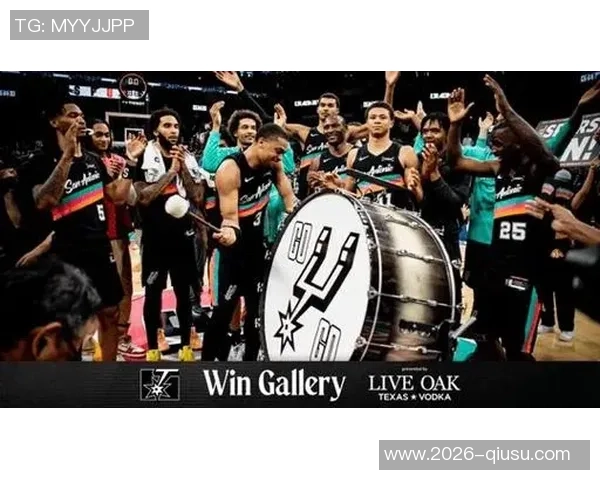 米奇称赞队内人才众多文班是基石凯尔登则是球队灵魂所在